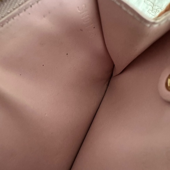 Louis Vuitton Card holder - Picture 10 of 11